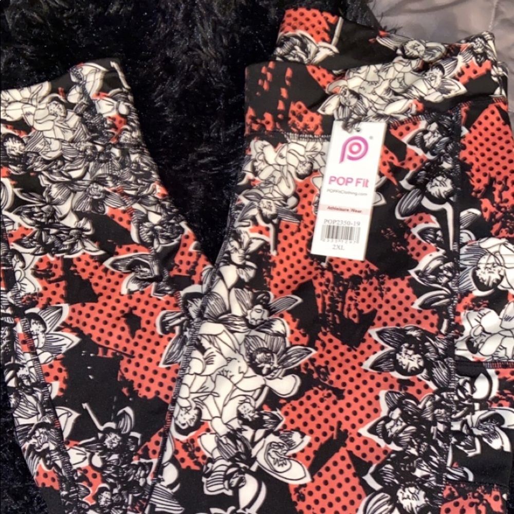 PopFit High Waist Rose Print Leggings W/ Pockets